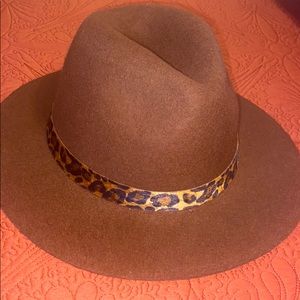 100% Wool - Brown Fedora hat